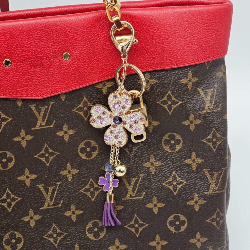 Authentic Louis Vuitton Padlock & Key Gold ✨Unbranded Flower Bag Charm Keychain - Picture 8 of 9